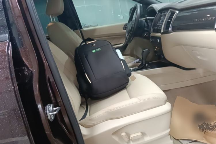 Used Ford Everest 2016 2.0T Gasoline Automatic 4x4 Flagship Edition Right Front Seat