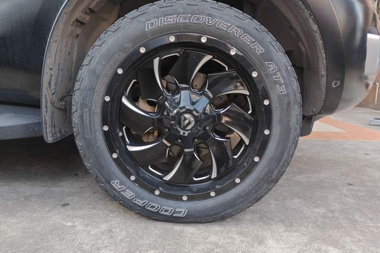 Used Ford Everest 2016 2.0T Gasoline Automatic 4x4 Flagship Edition Right Front Wheel Hub