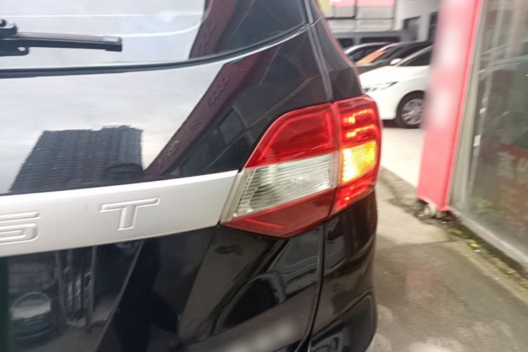 Used Ford Everest 2016 2.0T Gasoline Automatic 4x4 Elite Edition Right Rear Taillight