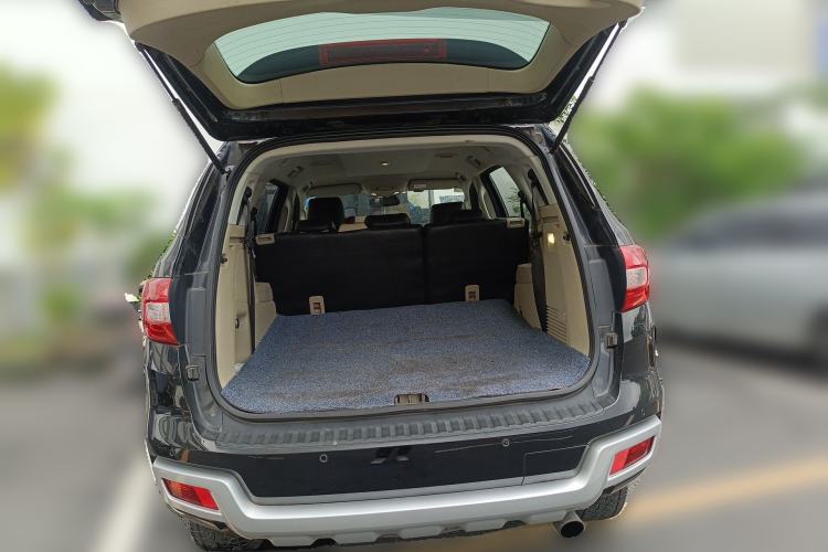 Used Ford Everest 2016 2.0T Gasoline Automatic 4x4 Elite Edition Trunk