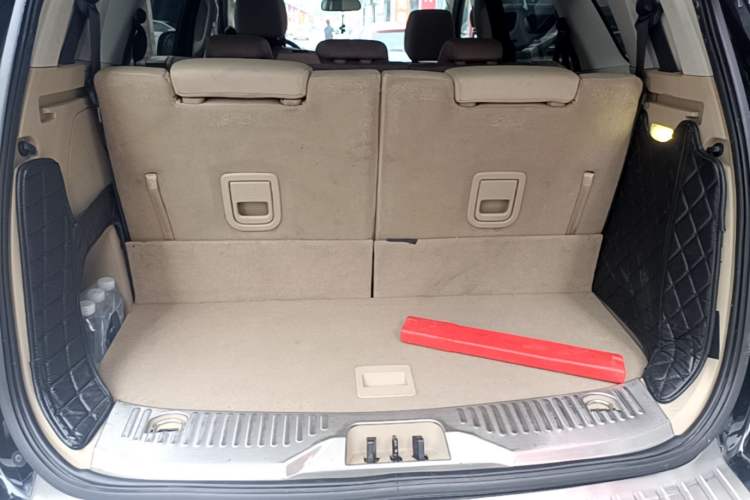 Used Ford Everest 2016 2.0T Gasoline Automatic 4x4 Elite Edition Trunk