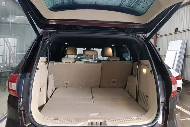 Used Ford Everest 2016 2.0T Gasoline Automatic 4x4 Flagship Edition Trunk