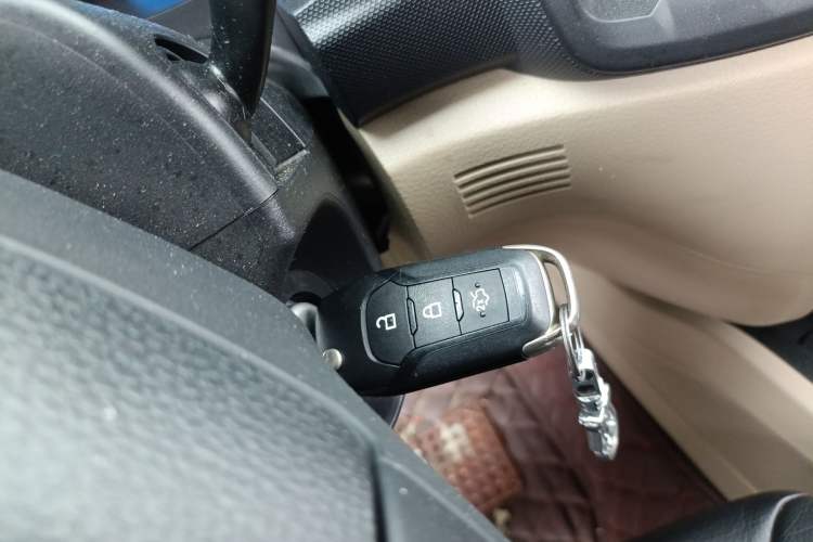 Used Ford Everest 2016 2.0T Gasoline Automatic 4x4 Elite Edition Vehicle Key