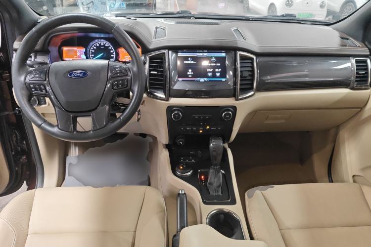 Used Ford Everest 2016 2.0T Gasoline Automatic 4x4 Flagship Edition Center Console
