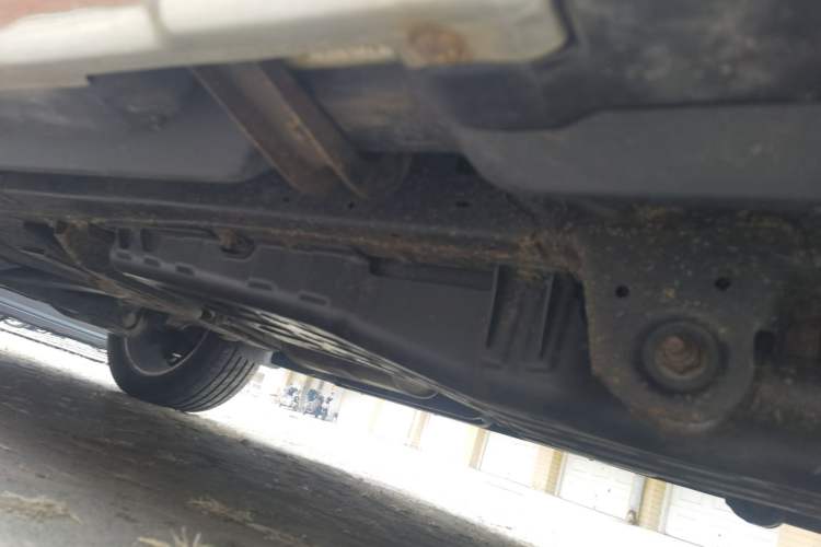 Used Ford Everest 2016 2.0T Gasoline Automatic 4x4 Luxury Edition Chassis Rear Left