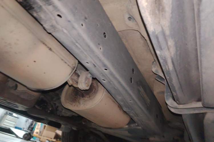 Used Ford Everest 2016 2.0T Gasoline Automatic 4x4 Flagship Edition Chassis Rear Right