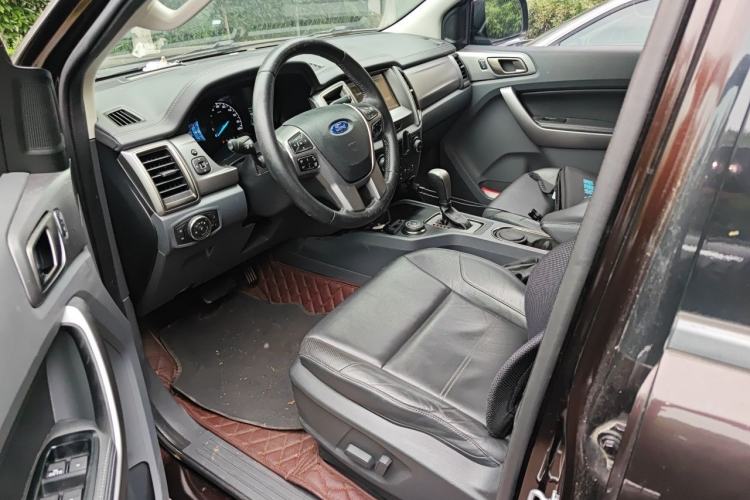 Used Ford Everest 2016 2.0T Gasoline Automatic 4x4 Luxury Edition Driver Seat