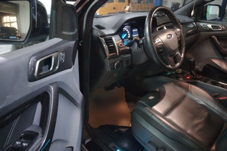 Used Ford Everest 2016 2.0T Gasoline Automatic 4x4 Flagship Edition Driver Seat