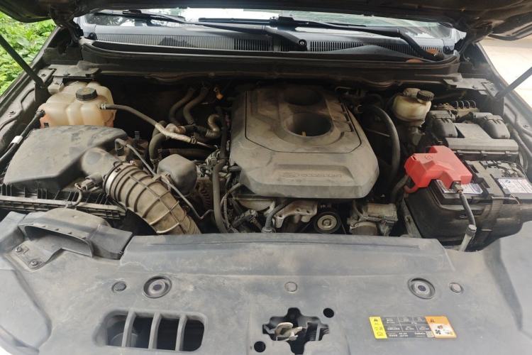 Used Ford Everest 2016 2.0T Gasoline Automatic 4x4 Flagship Edition Engine Bay