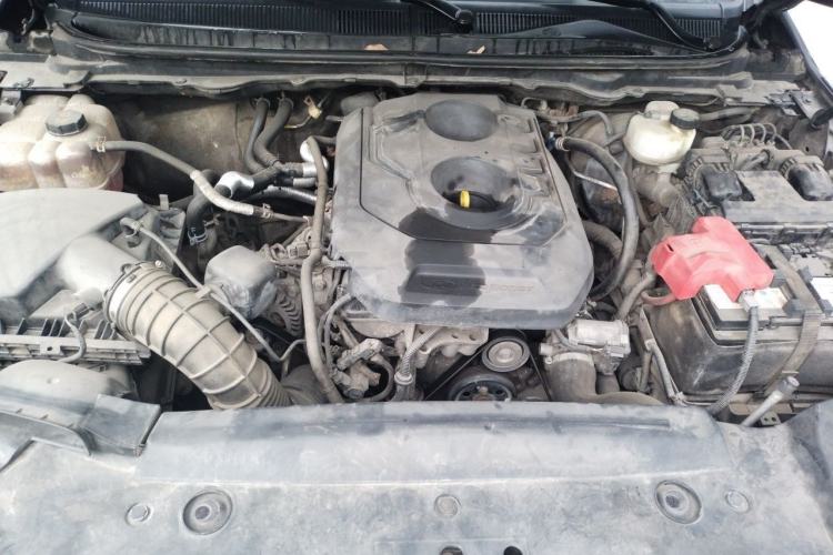 Used Ford Everest 2016 2.0T Gasoline Automatic 4x4 Luxury Edition Engine Bay