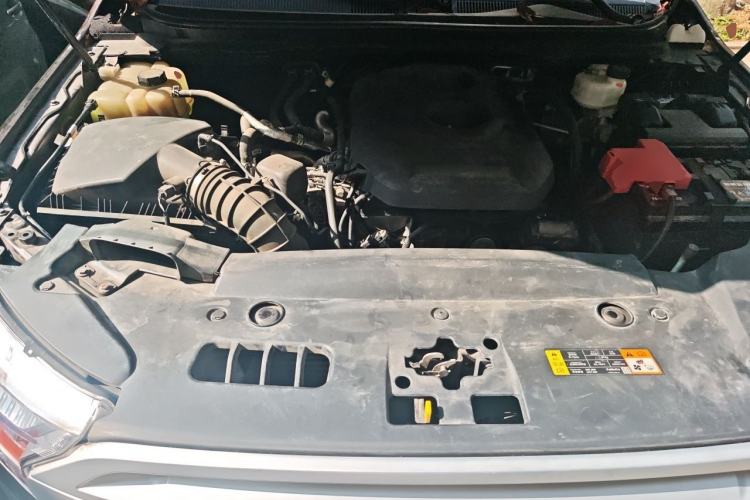Used Ford Everest 2016 2.0T Gasoline Automatic Two-Wheel Drive Elite Edition Engine Bay