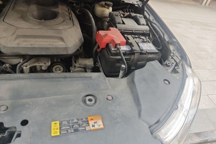 Used Ford Everest 2016 2.0T Gasoline Automatic 4x4 Flagship Edition Engine Bay Left