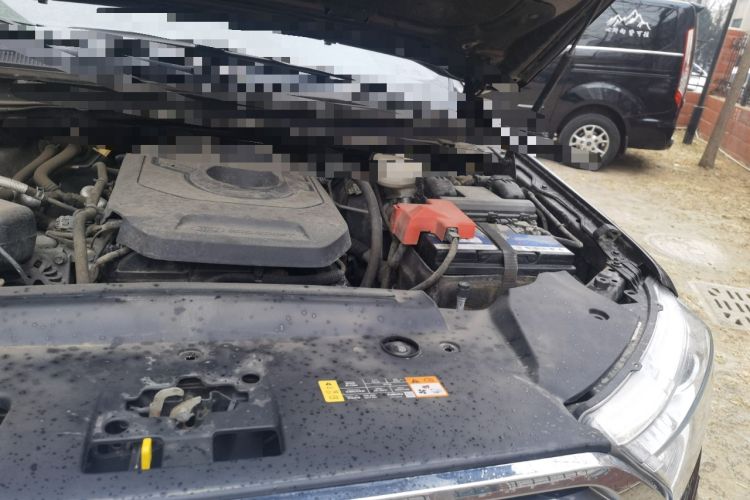 Used Ford Everest 2016 2.0T Gasoline Automatic 4x4 Luxury Edition Engine Bay Left