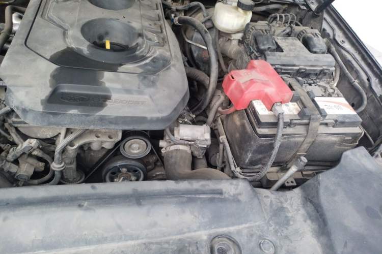 Used Ford Everest 2016 2.0T Gasoline Automatic 4x4 Luxury Edition Engine Bay Left