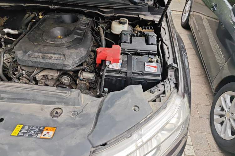 Used Ford Everest 2016 2.0T Gasoline Automatic 4x4 Luxury Edition Engine Bay Left