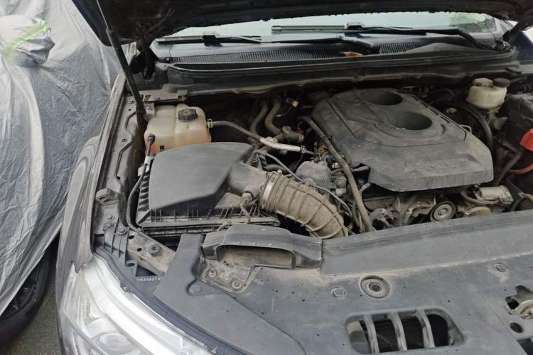 Used Ford Everest 2016 2.0T Gasoline Automatic 4x4 Luxury Edition Engine Bay Right
