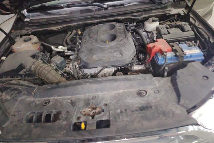 Used Ford Everest 2016 2.0T Gasoline Automatic 4x4 Flagship Edition Engine Bay