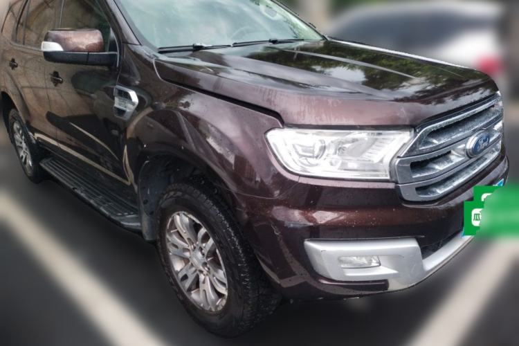 Used Ford Everest 2016 2.0T Gasoline Automatic 4x4 Luxury Edition Front Right 45 Deg