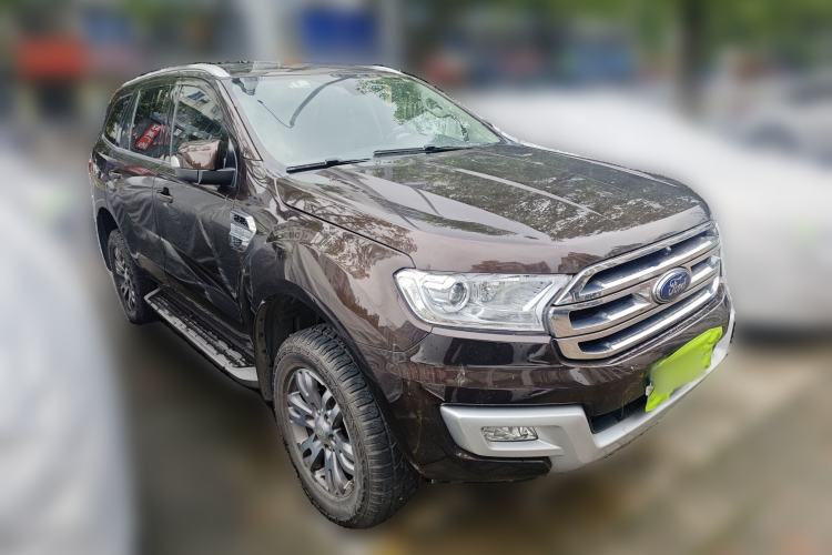 Used Ford Everest 2016 2.0T Gasoline Automatic 4x4 Luxury Edition Front Right 45 Deg