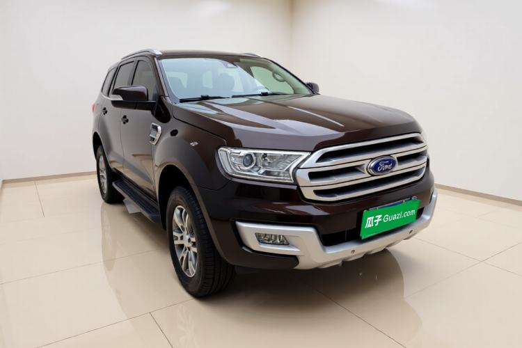 Used Ford Everest 2016 2.0T Gasoline Automatic 4x4 Luxury Edition Front Right 45 Deg