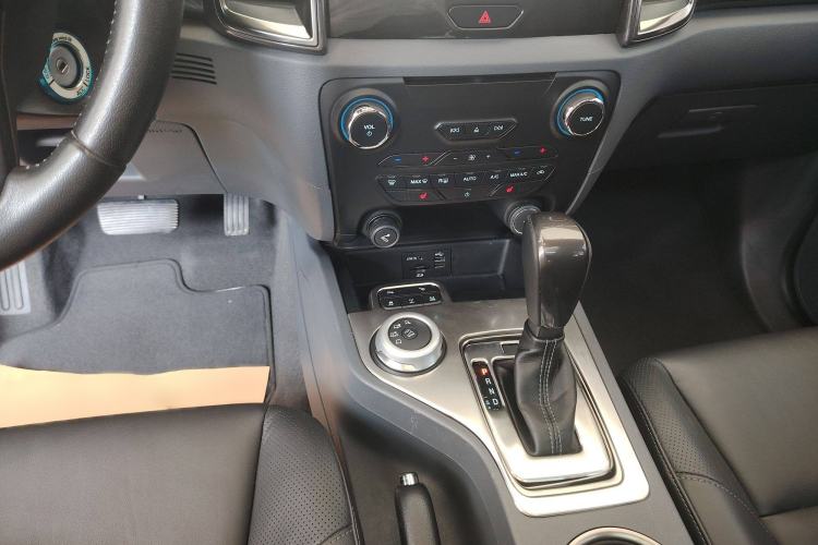 Used Ford Everest 2016 2.0T Gasoline Automatic 4x4 Flagship Edition Gear Lever