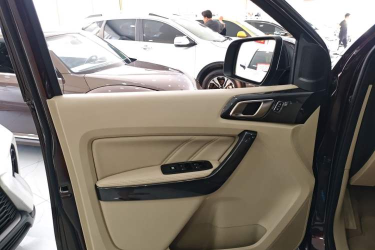 Used Ford Everest 2016 2.0T Gasoline Automatic 4x4 Flagship Edition Left Front Door Interior
