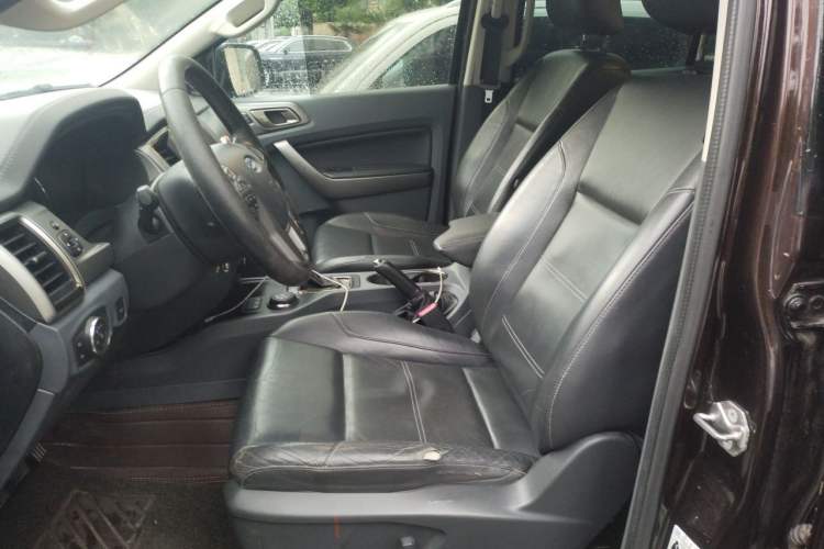 Used Ford Everest 2016 2.0T Gasoline Automatic 4x4 Luxury Edition Left Front Seat