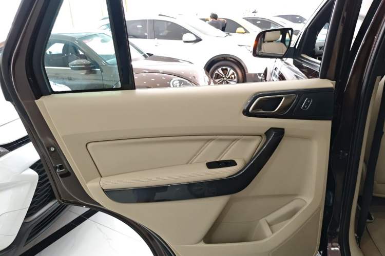 Used Ford Everest 2016 2.0T Gasoline Automatic 4x4 Flagship Edition Left Rear Door Interior