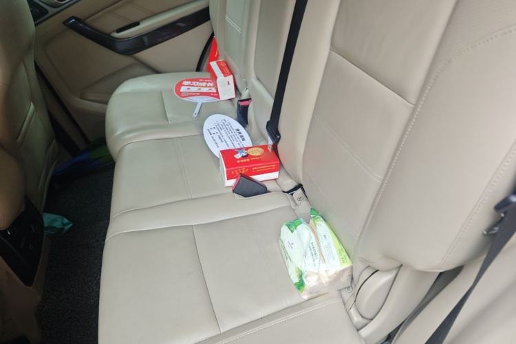 Used Ford Everest 2016 2.0T Gasoline Automatic 4x4 Flagship Edition Left Rear Seat