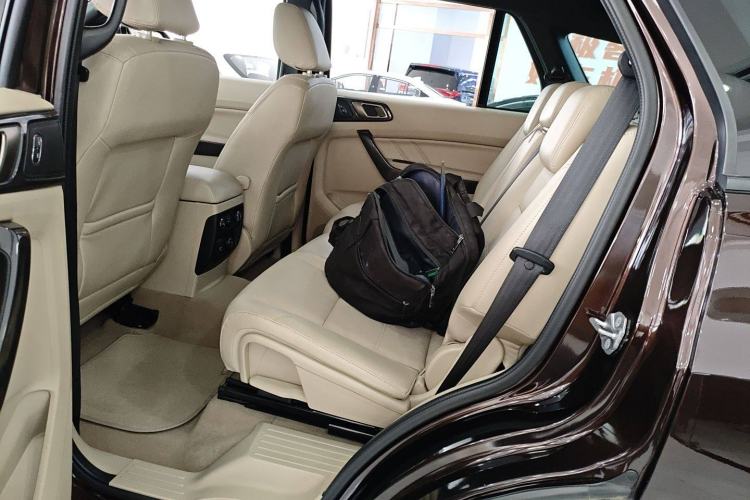 Used Ford Everest 2016 2.0T Gasoline Automatic 4x4 Flagship Edition Left Rear Seat