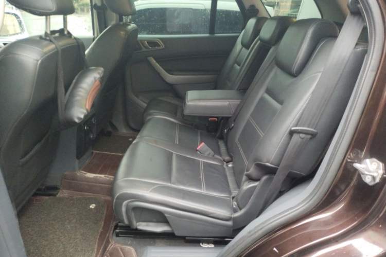 Used Ford Everest 2016 2.0T Gasoline Automatic 4x4 Luxury Edition Left Rear Seat