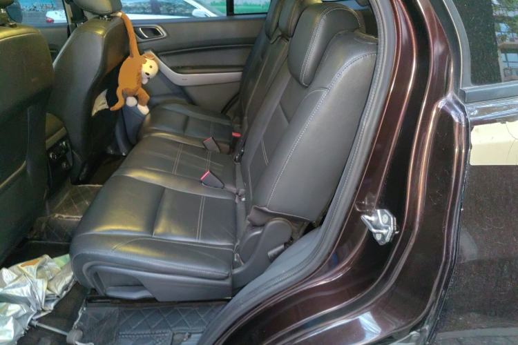 Used Ford Everest 2016 2.0T Gasoline Automatic 4x4 Luxury Edition Left Rear Seat