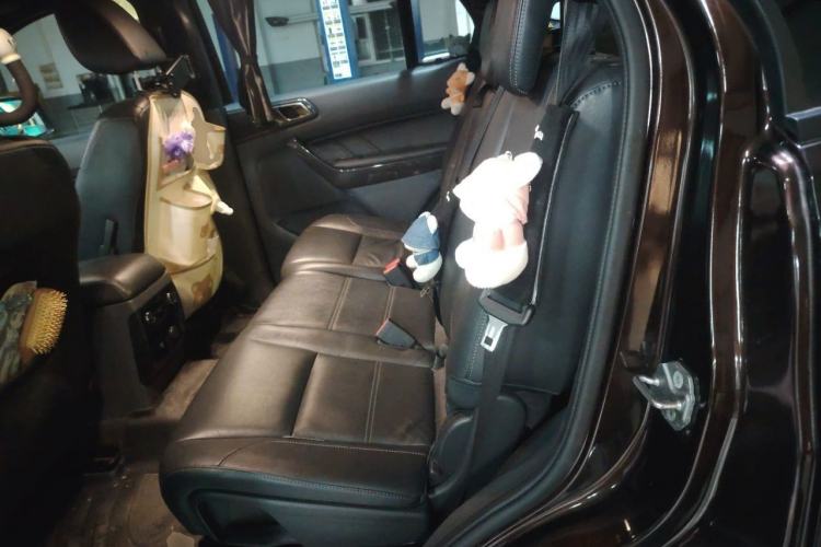 Used Ford Everest 2016 2.0T Gasoline Automatic 4x4 Flagship Edition Left Rear Seat