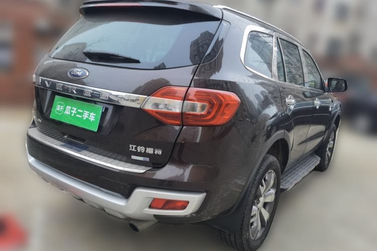 Used Ford Everest 2016 2.0T Gasoline Automatic 4x4 Luxury Edition Rear Right 45 Deg