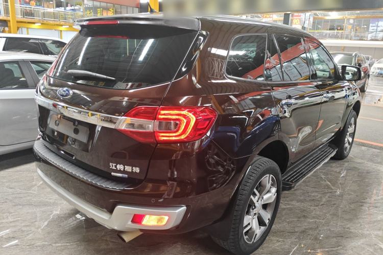 Used Ford Everest 2016 2.0T Gasoline Automatic 4x4 Flagship Edition Rear Right 45 Deg
