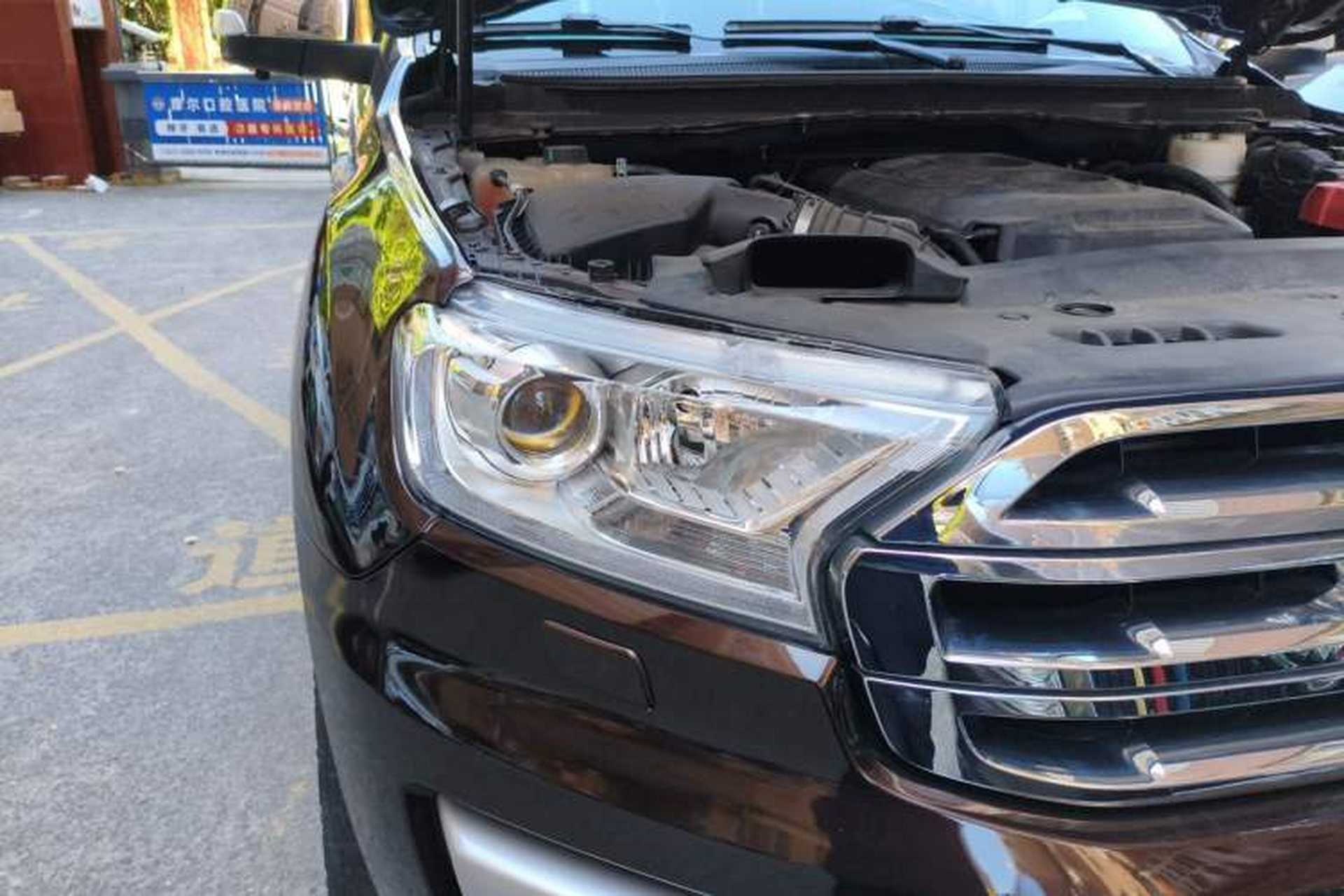 Used Ford Everest 2016 2.0T Gasoline Automatic 4x4 Flagship Edition Right Front Headlight