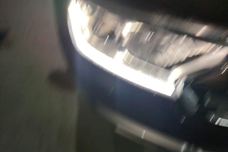 Used Ford Everest 2016 2.0T Gasoline Automatic 4x4 Flagship Edition Right Front Headlight