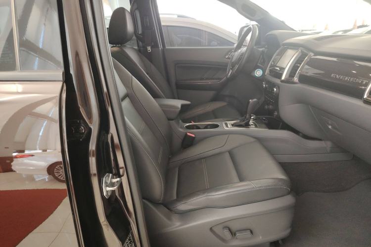Used Ford Everest 2016 2.0T Gasoline Automatic 4x4 Flagship Edition Right Front Seat