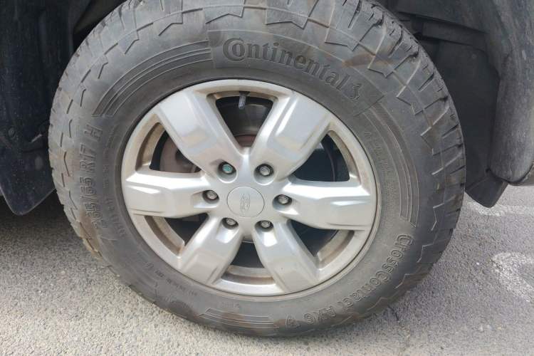 Used Ford Everest 2016 2.0T Gasoline Automatic 4x4 Elite Edition Right Front Wheel Hub