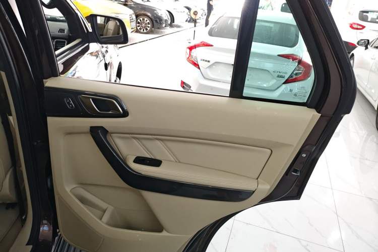 Used Ford Everest 2016 2.0T Gasoline Automatic 4x4 Flagship Edition Right Rear Door Interior