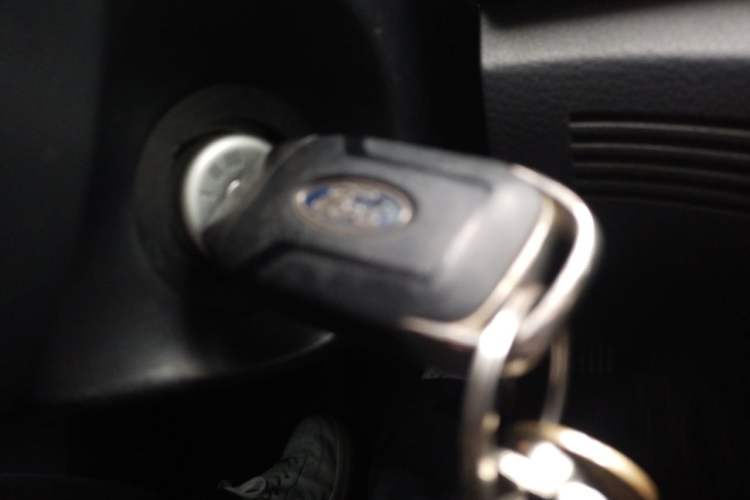 Used Ford Everest 2016 2.0T Gasoline Automatic 4x4 Luxury Edition Vehicle Key