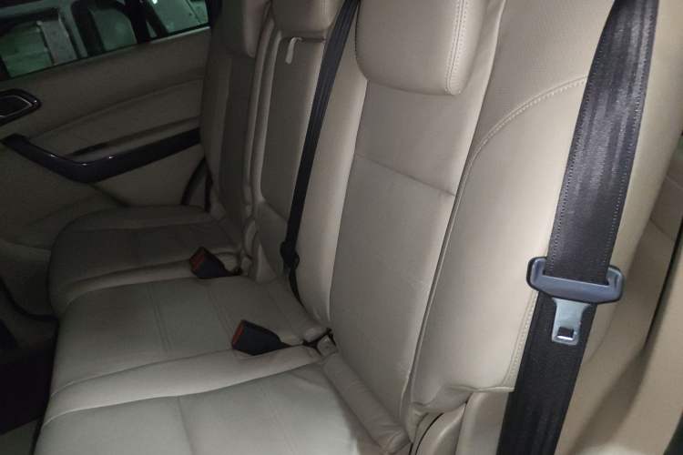 Used Ford Everest 2016 2.0T Gasoline Automatic 4x4 Flagship Edition Left Rear Seat