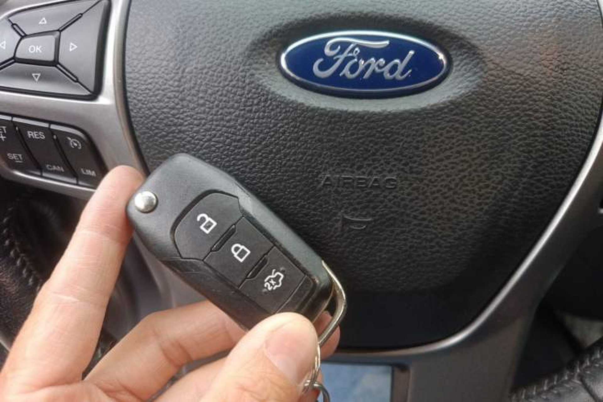 Used Ford Everest 2016 2.0T Gasoline Automatic 4x4 Luxury Edition Vehicle Key