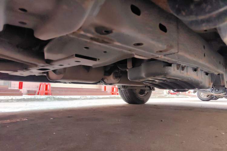 Used Ford Everest 2016 2.0T Gasoline Automatic 4x4 Elite Edition Chassis Front Left
