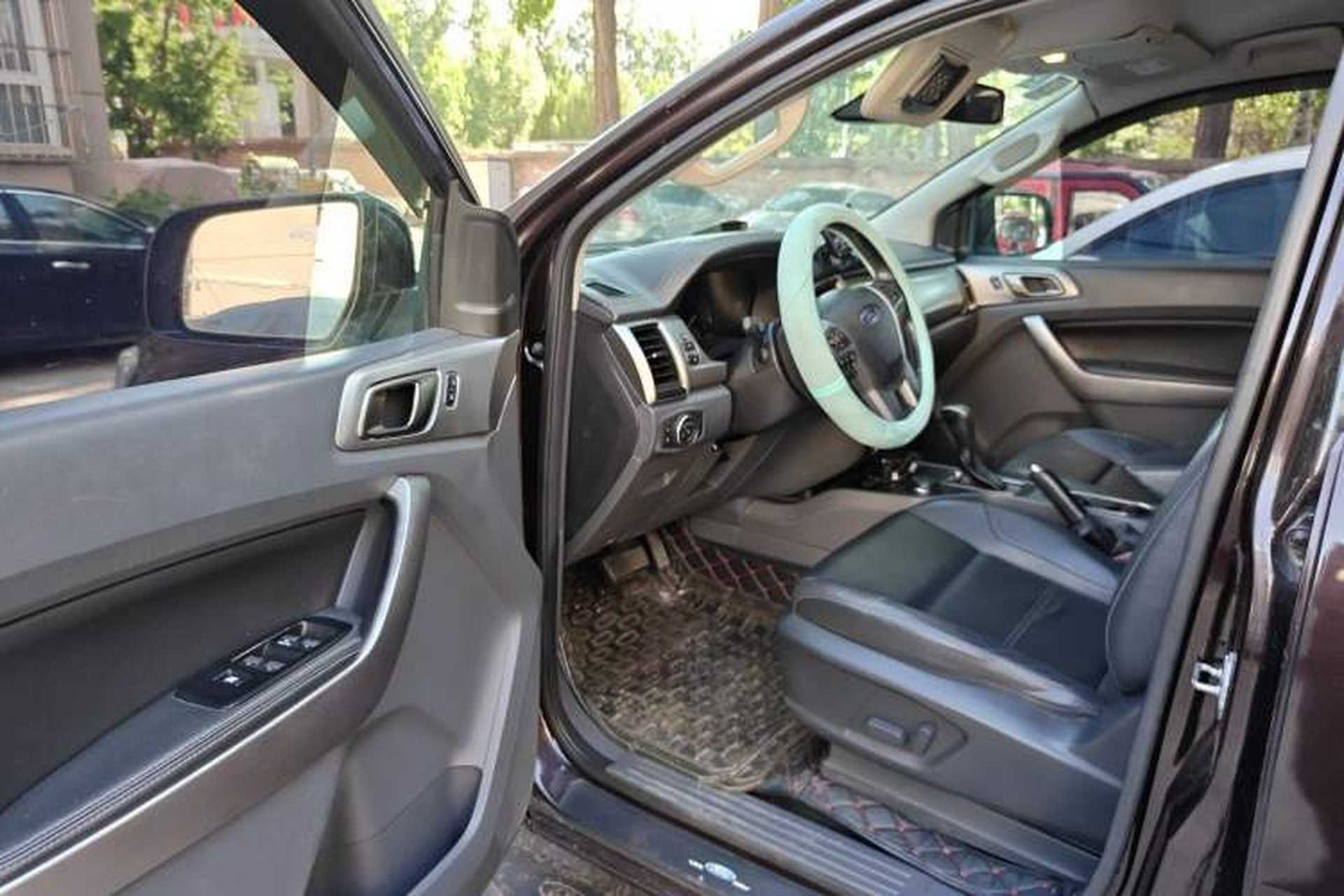 Used Ford Everest 2016 2.0T Gasoline Automatic 4x4 Luxury Edition Driver Seat
