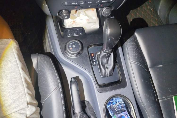 Used Ford Everest 2016 2.0T Gasoline Automatic 4x4 Flagship Edition Gear Lever