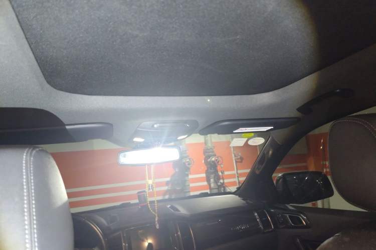 Used Ford Everest 2016 2.0T Gasoline Automatic 4x4 Flagship Edition Headliner
