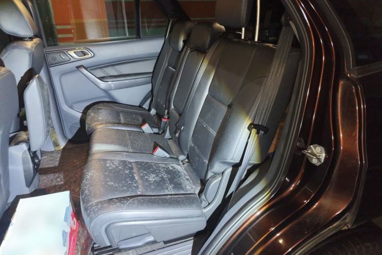 Used Ford Everest 2016 2.0T Gasoline Automatic 4x4 Flagship Edition Left Rear Seat