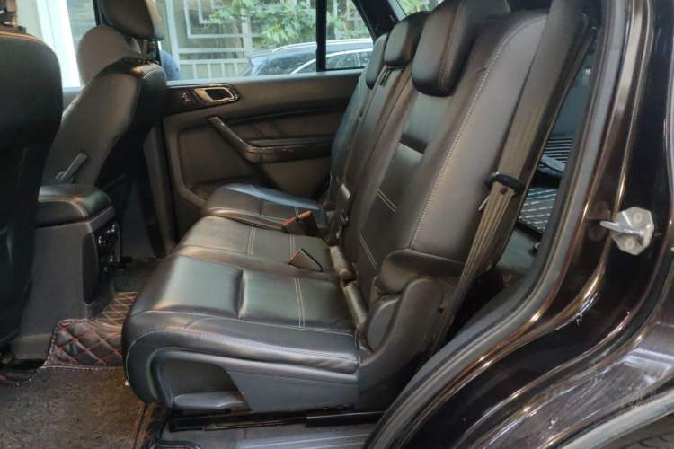 Used Ford Everest 2016 2.0T Gasoline Automatic 4x4 Flagship Edition Left Rear Seat