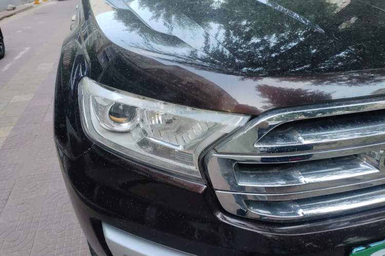 Used Ford Everest 2016 2.0T Gasoline Automatic 4x4 Flagship Edition Right Front Headlight